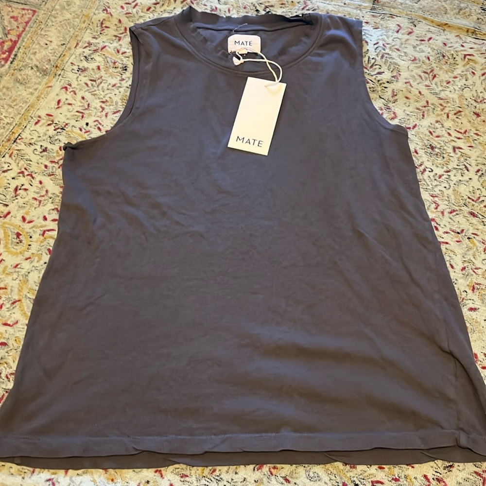 MATE the label small gray tank